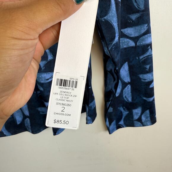 NWT Chico’s UPF Geo Mock Zip LS Top Navy Blue $85 - 2 Large - Picture 4 of 9